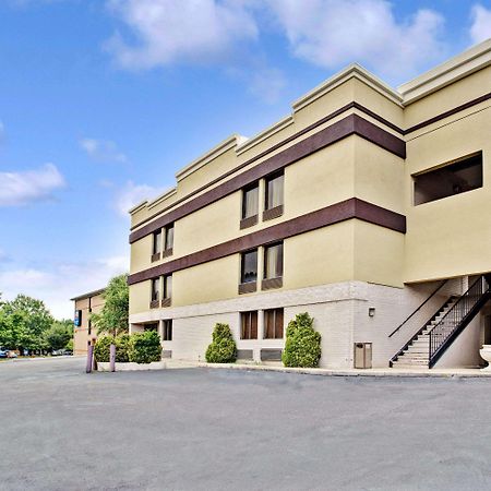 Super 8 Downtown Raleigh Motel Exterior foto