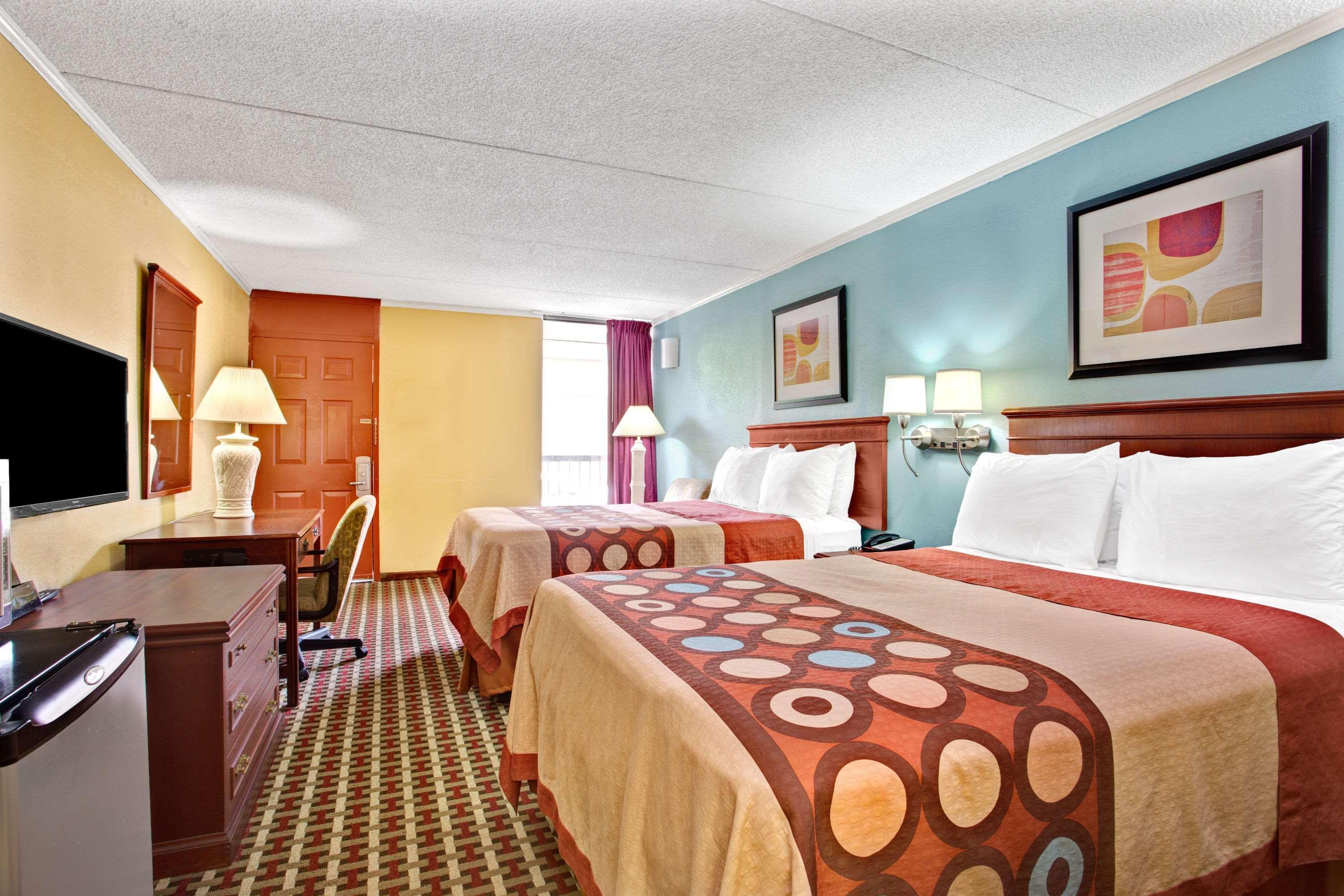 Super 8 Downtown Raleigh Motel Exterior foto